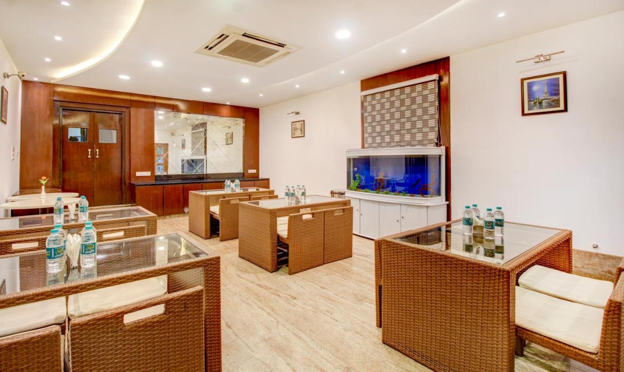 Treebo The Sai Leela Suites R T Nagar Bangalore Extérieur photo