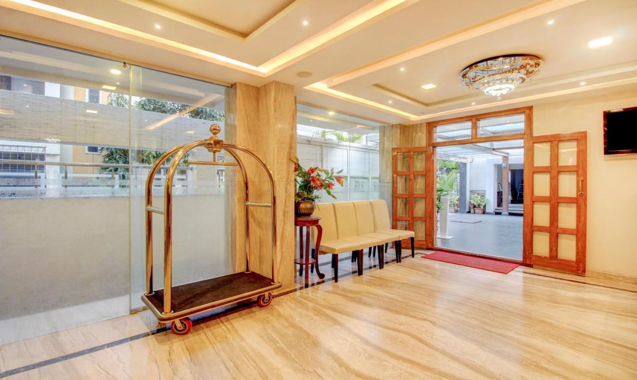 Treebo The Sai Leela Suites R T Nagar Bangalore Extérieur photo
