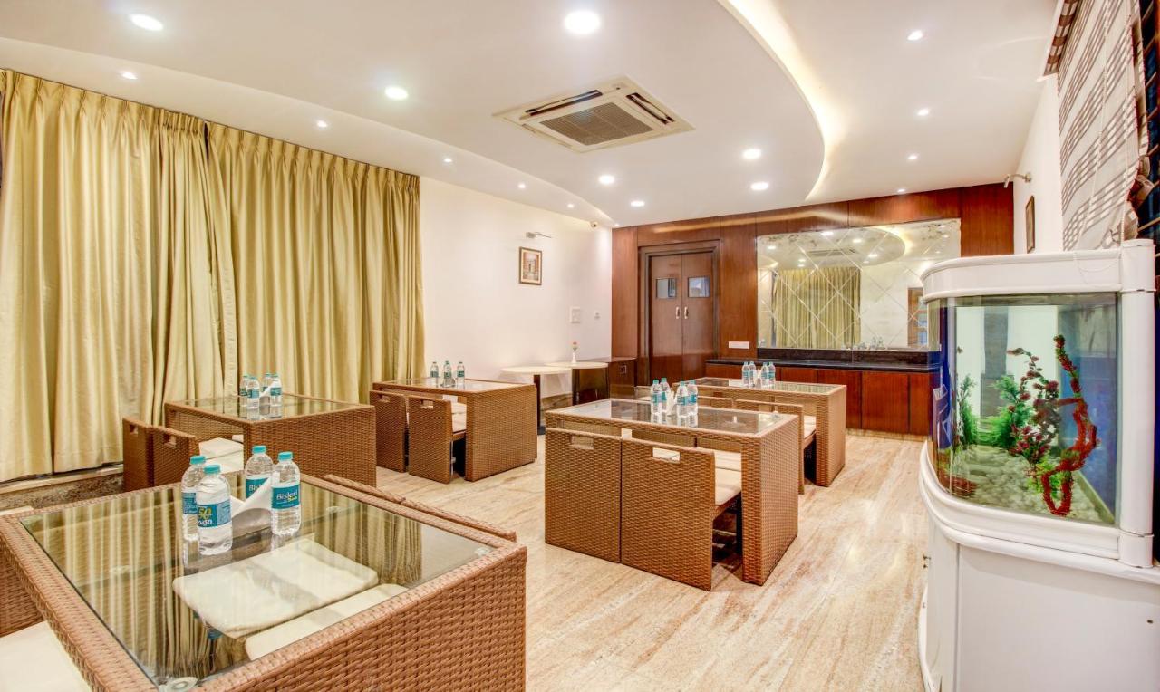 Treebo The Sai Leela Suites R T Nagar Bangalore Extérieur photo