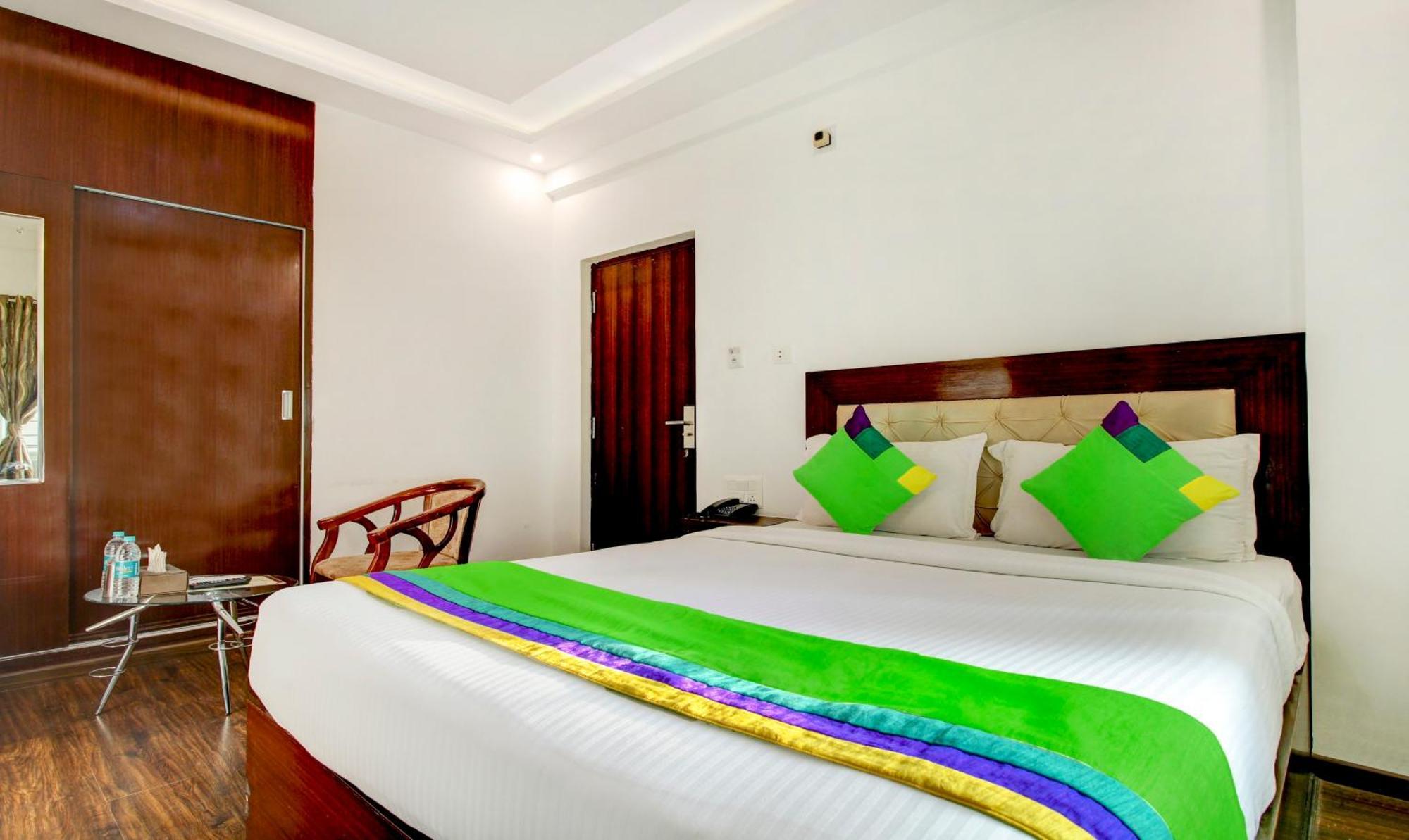 Treebo The Sai Leela Suites R T Nagar Bangalore Extérieur photo