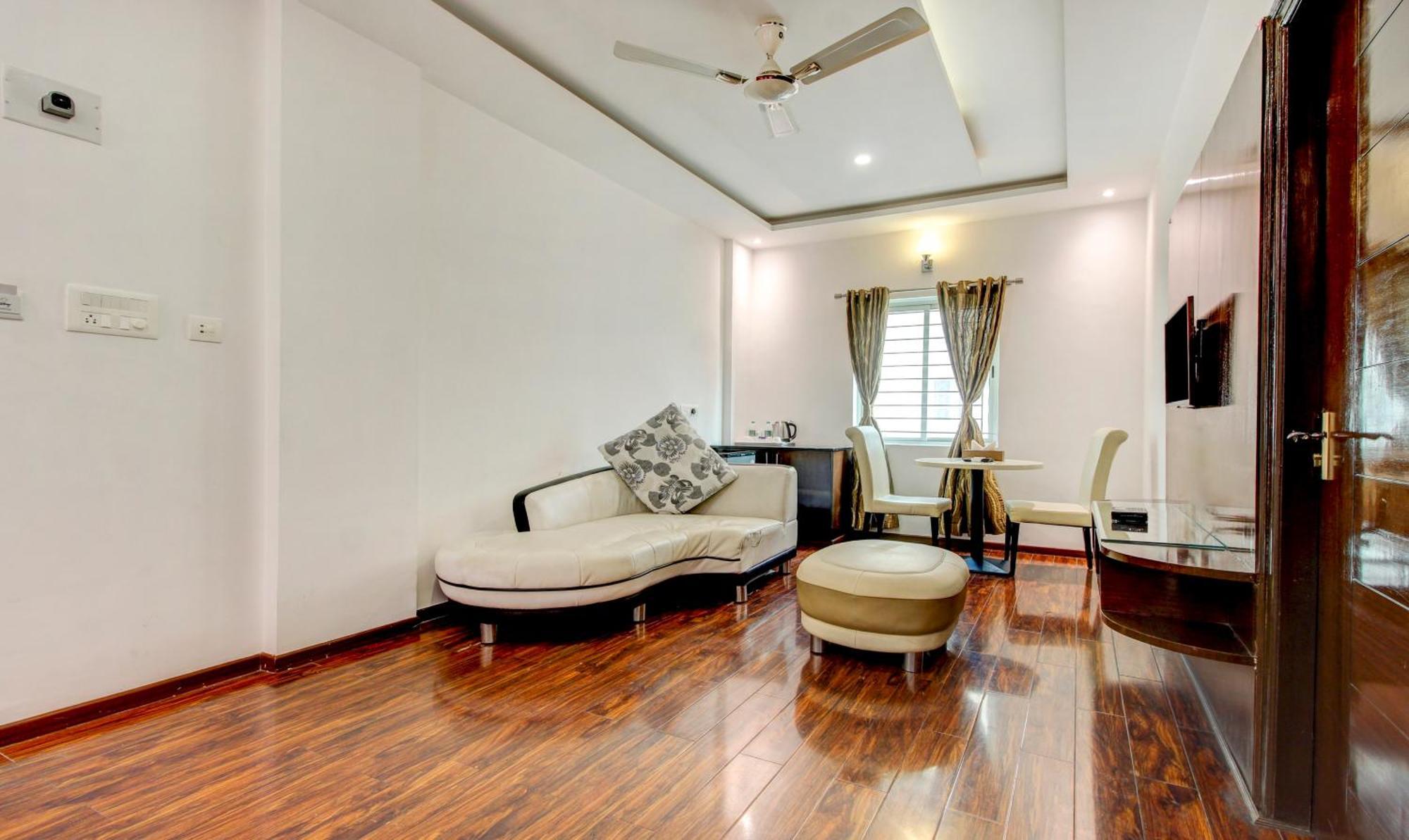 Treebo The Sai Leela Suites R T Nagar Bangalore Extérieur photo