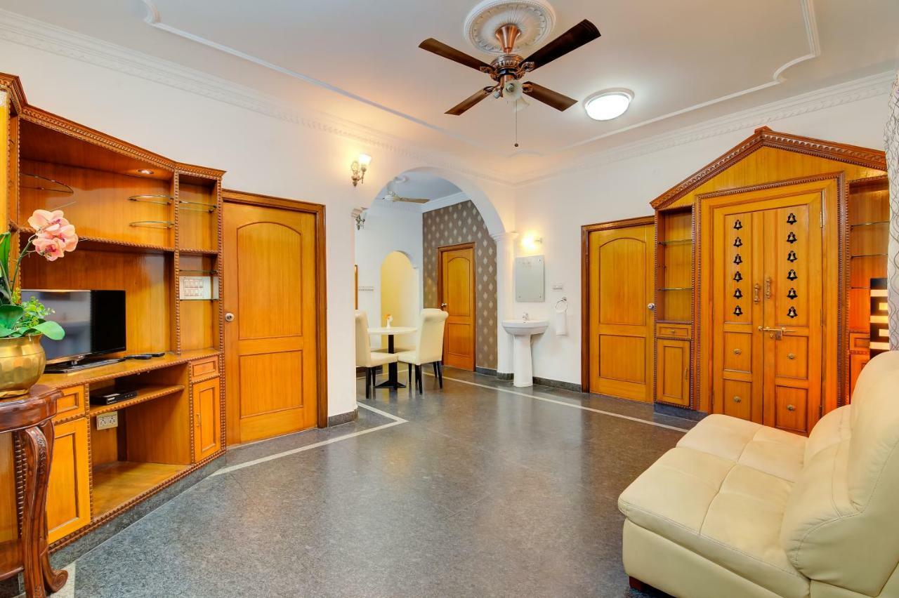 Treebo The Sai Leela Suites R T Nagar Bangalore Extérieur photo